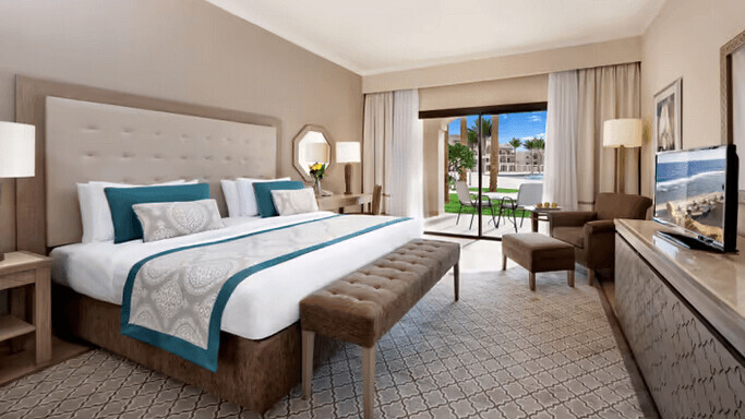 Deluxe Family Room Garden View 